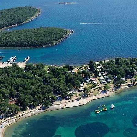 Hébergement de vacances Holiday Camping Valkanela.2 *